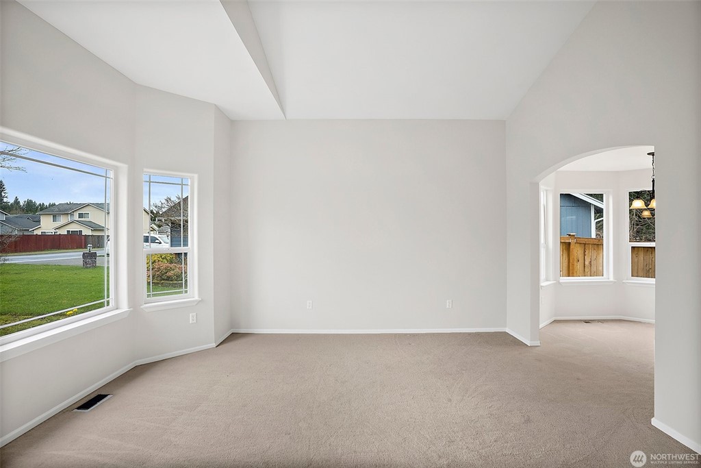 Veterans Agents 8803 198th St E Spanaway dining area