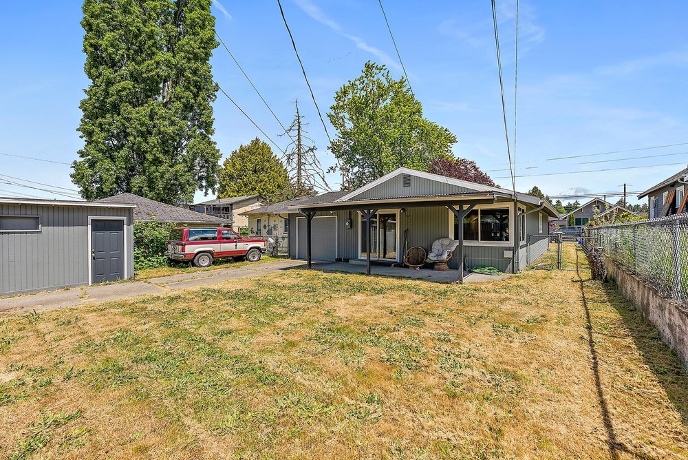 021 21 web or mls dsc02590 940
