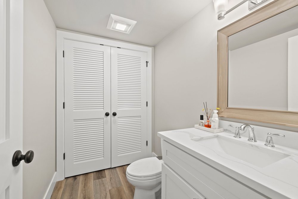 026 17 web or mls univ place stills 79 452
