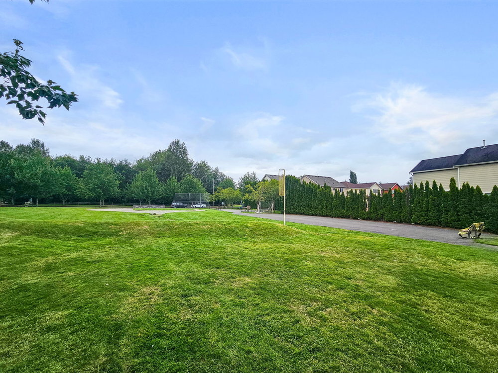 030 28 web or mls fife 2 514