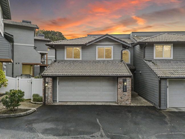 Affordable Modern Waterfront Lakewood Townhome – $10K Buyer Incentive 001 1 904 2