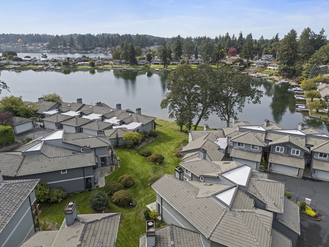 Affordable Modern Waterfront Lakewood Townhome – $10K Buyer Incentive 002 1 2 557