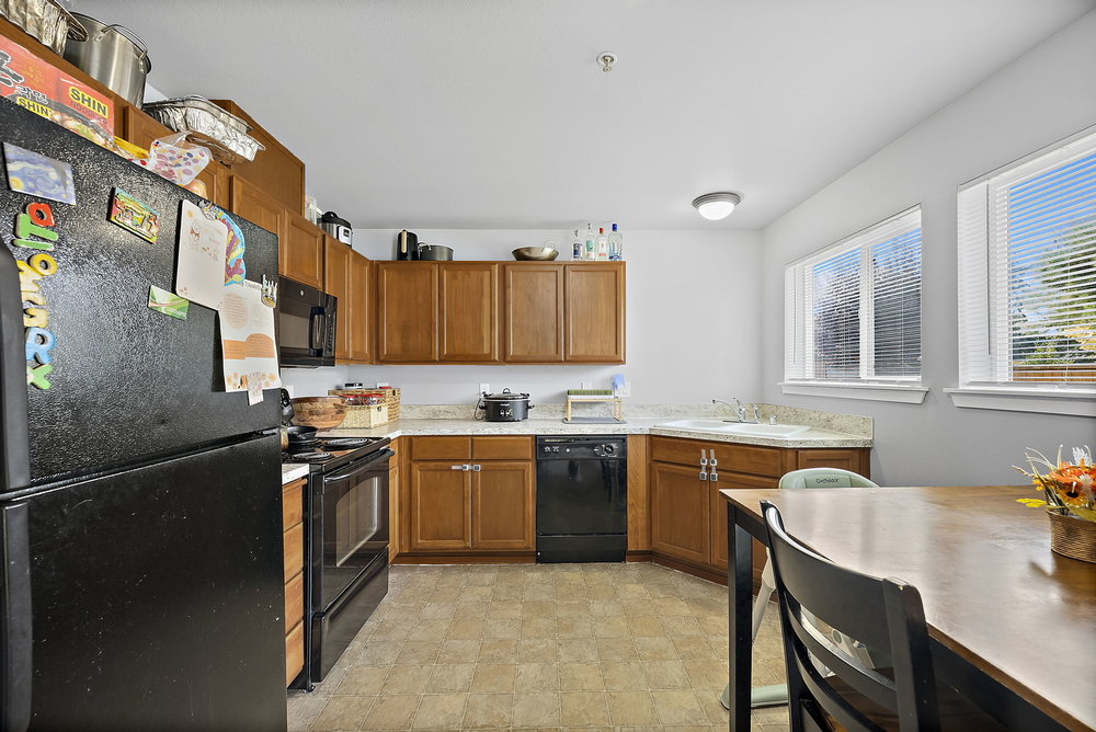 Explore Modern Living at Courtney Ridge Condominiums in Puyallup, WA 008 6 web or mls dsc00681 1 286 Copy