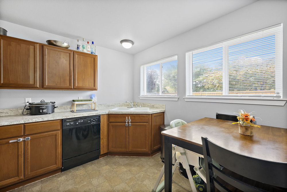 Explore Modern Living at Courtney Ridge Condominiums in Puyallup, WA 010 7 web or mls dsc00685 1 774