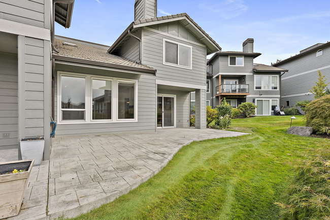 Affordable Modern Waterfront Lakewood Townhome – $10K Buyer Incentive 029 48 web or mls dsc02742 406