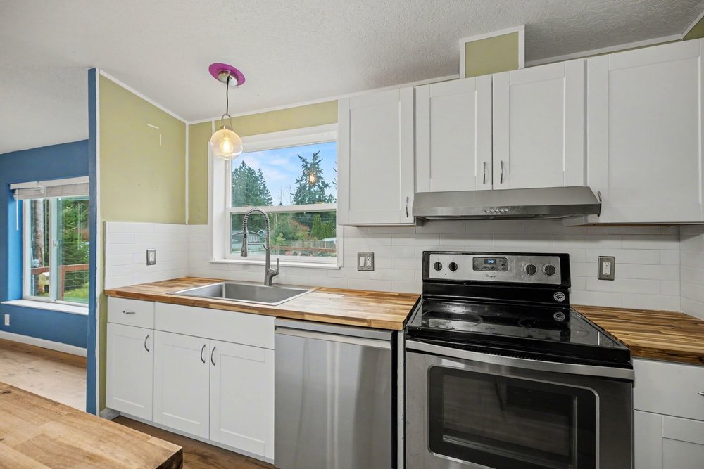 More Space. Lower Cost. Better Opportunity in Yelm WA 003 9 747