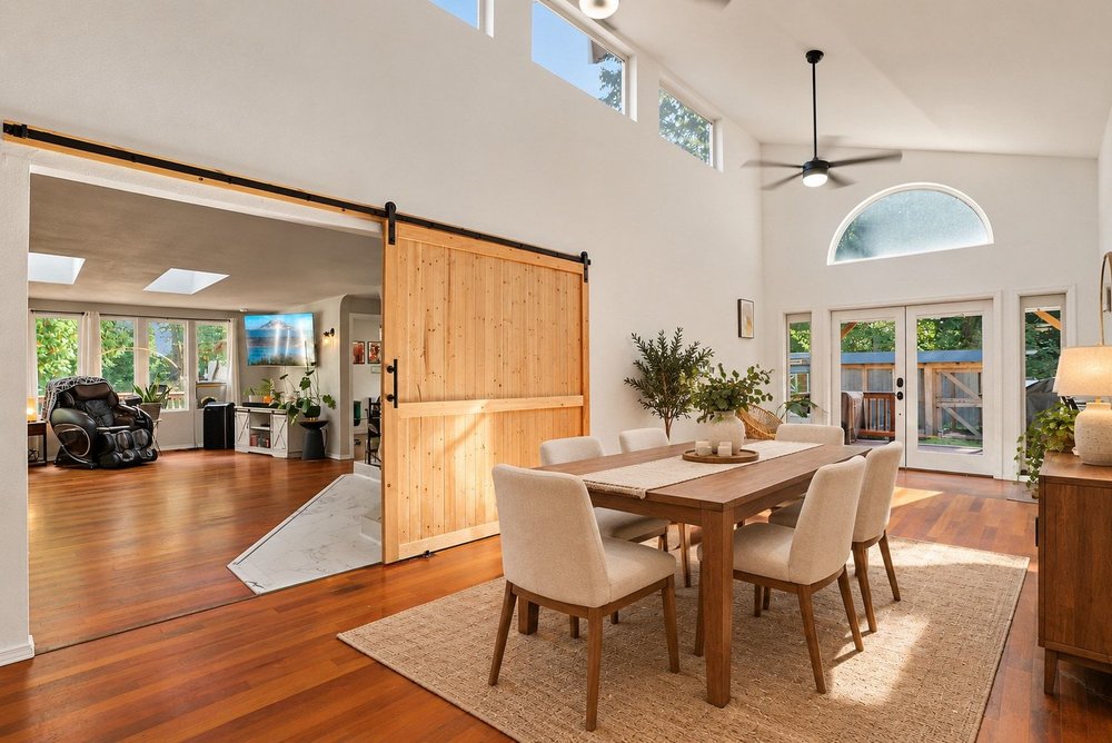 004 dining 2 779