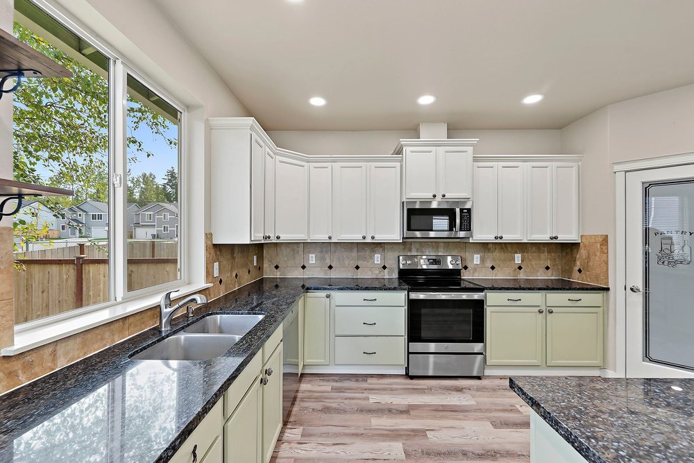 Only Roughly $2K Buyout: A Graham Home with a 5.25% VA Assumable Loan 013 16 web or mls dsc01643 2 246